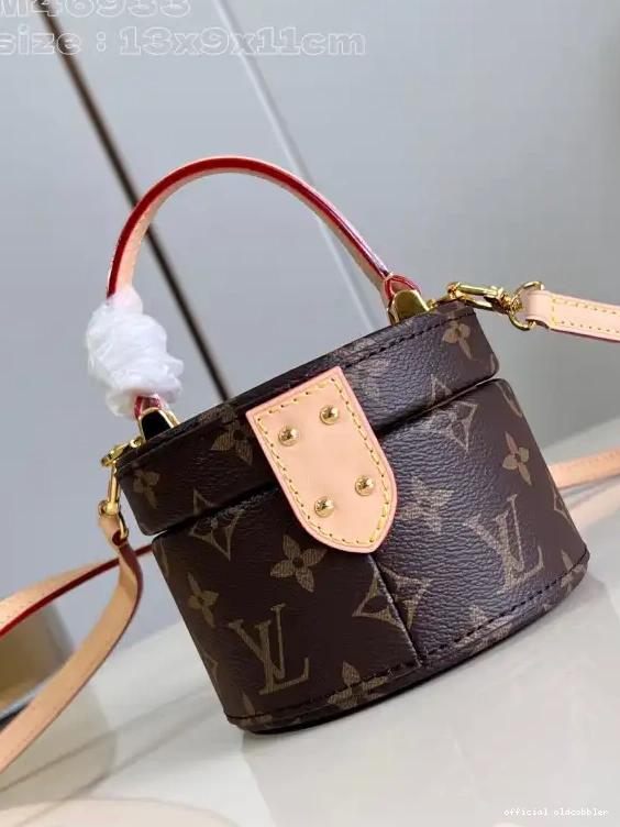 Official oldcobbler VUITTON LOUIS Scott-13.5*9*11.5CM 0623